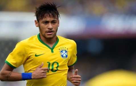 爱游戏-英超战况：休斯顿火箭防线稳固，纽约尼克斯进攻受阻，周冠宇成最佳